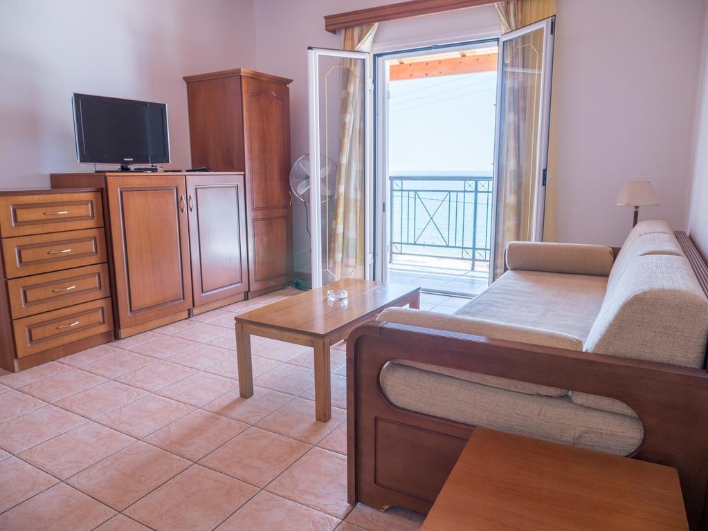 Maria Apartments Агиос-Георгиос-Пагон Экстерьер фото